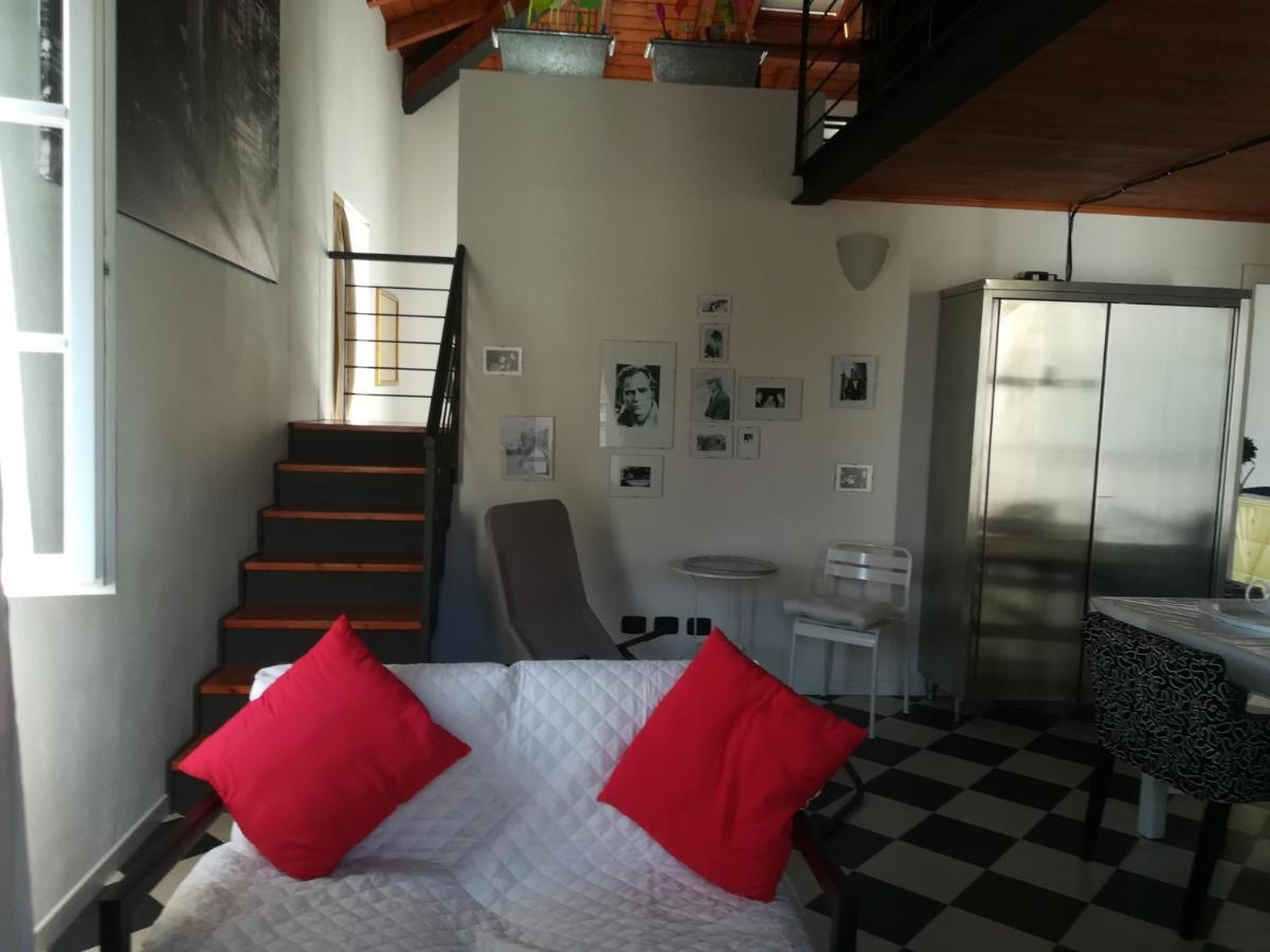Magical House On The Lake Of Como Apartment Bellano Bagian luar foto