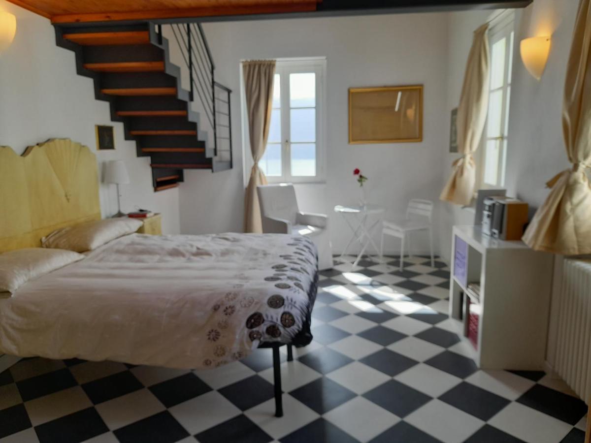 Magical House On The Lake Of Como Apartment Bellano Bagian luar foto